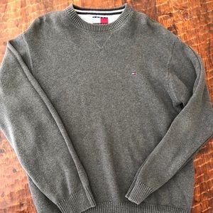 Tommy Hilfiger sweater